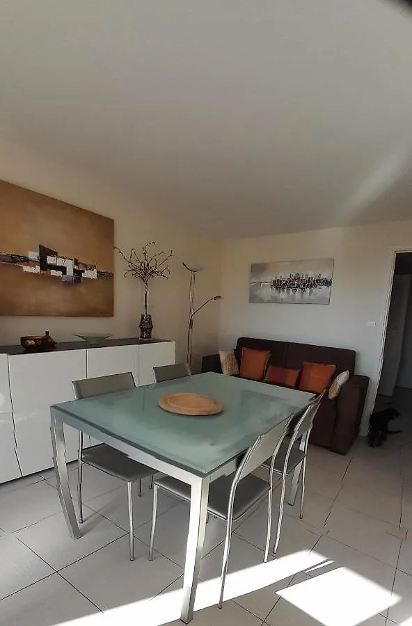 Port Plage Centre Ville Et Soleil Saint-Raphael  Apartment